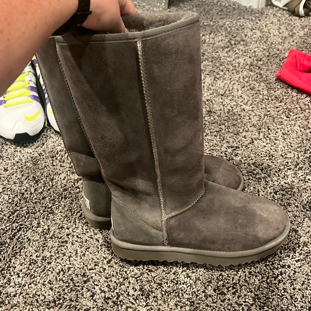 Women’s tall uggs